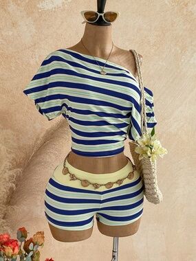 NEW! NEVER WORN! Soleia Size Medium M Blue White 2 Piece Shorts &Top Set6644